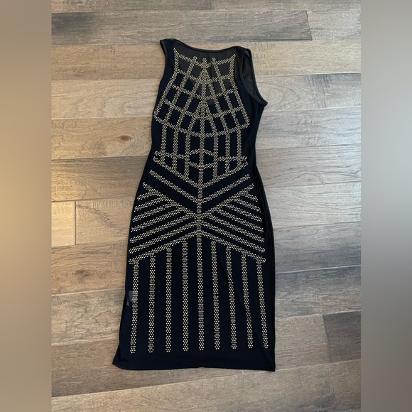 Sheer In Style - Picture 4 of 6